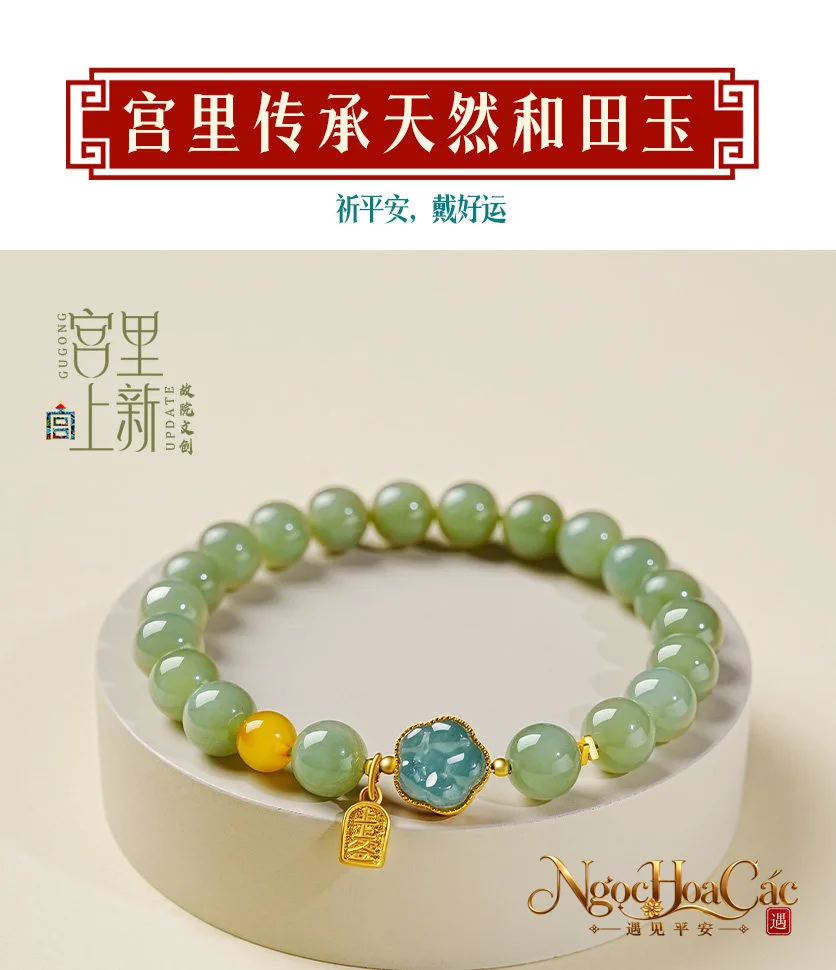 Vòng tay ngọc Hòa Điền charm cát tường Cung Lý