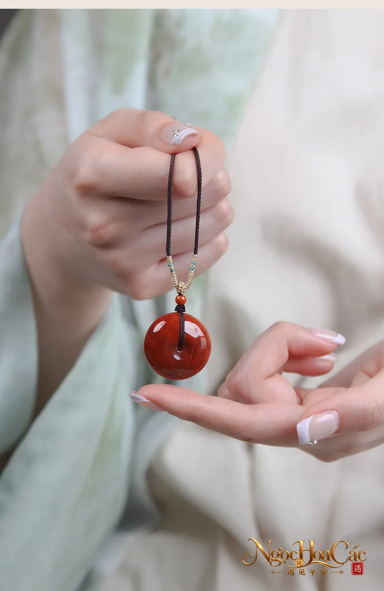 Mặt dây nam hồng khấu bình an Đông Hải