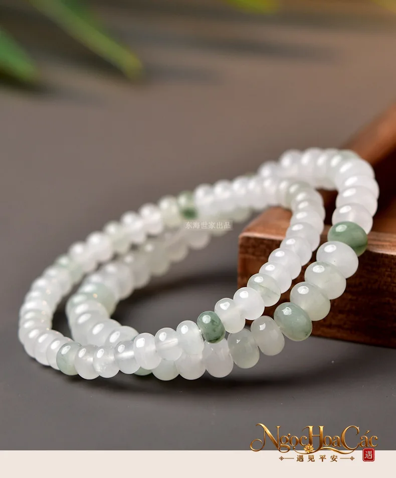Vòng tay ngọc kim ti Thiên Sơn thúy Đông Hải