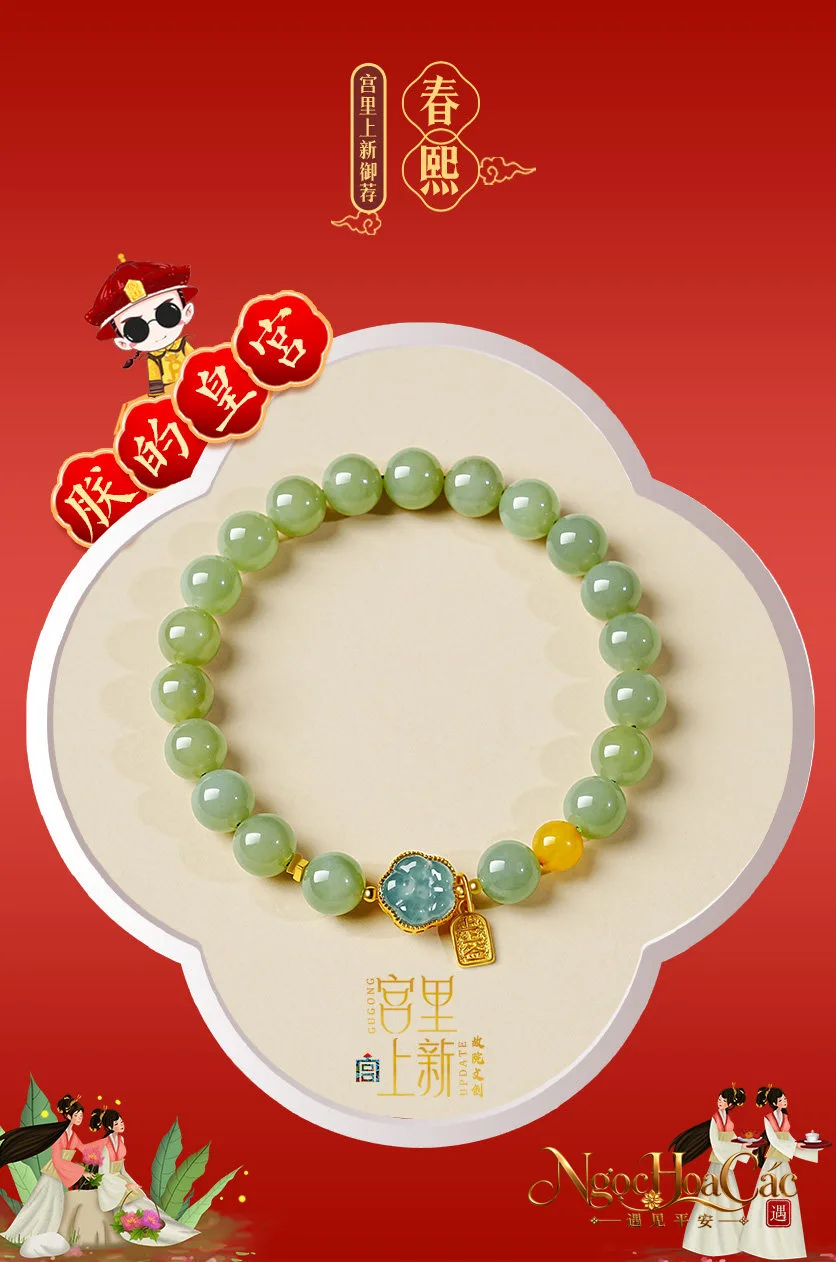 Vòng tay ngọc Hòa Điền charm cát tường Cung Lý