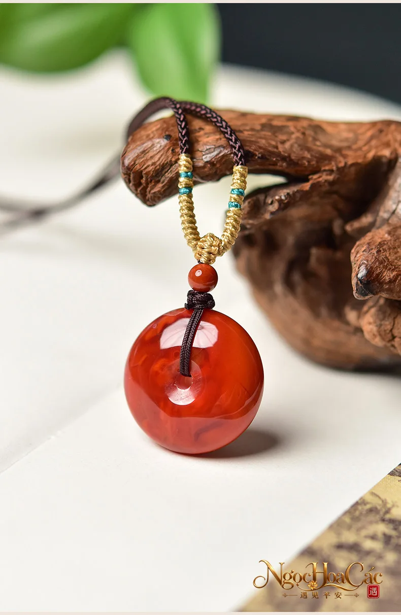 Mặt dây nam hồng khấu bình an Đông Hải